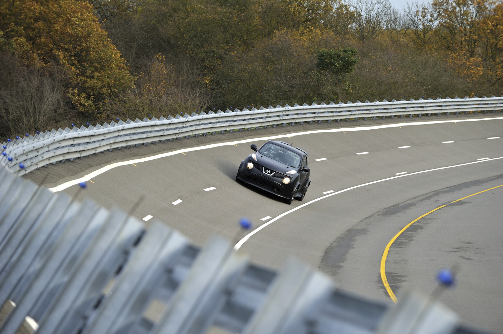 auto, veicolo, strada, Nissan, autostrada, 2013, guida, infrastruttura, netcarshow, netcar, immagini di auto, auto foto, concetto Juke R, corsia, esterno automobilistico, marca di automobile, veicolo di lusso, Autostrada