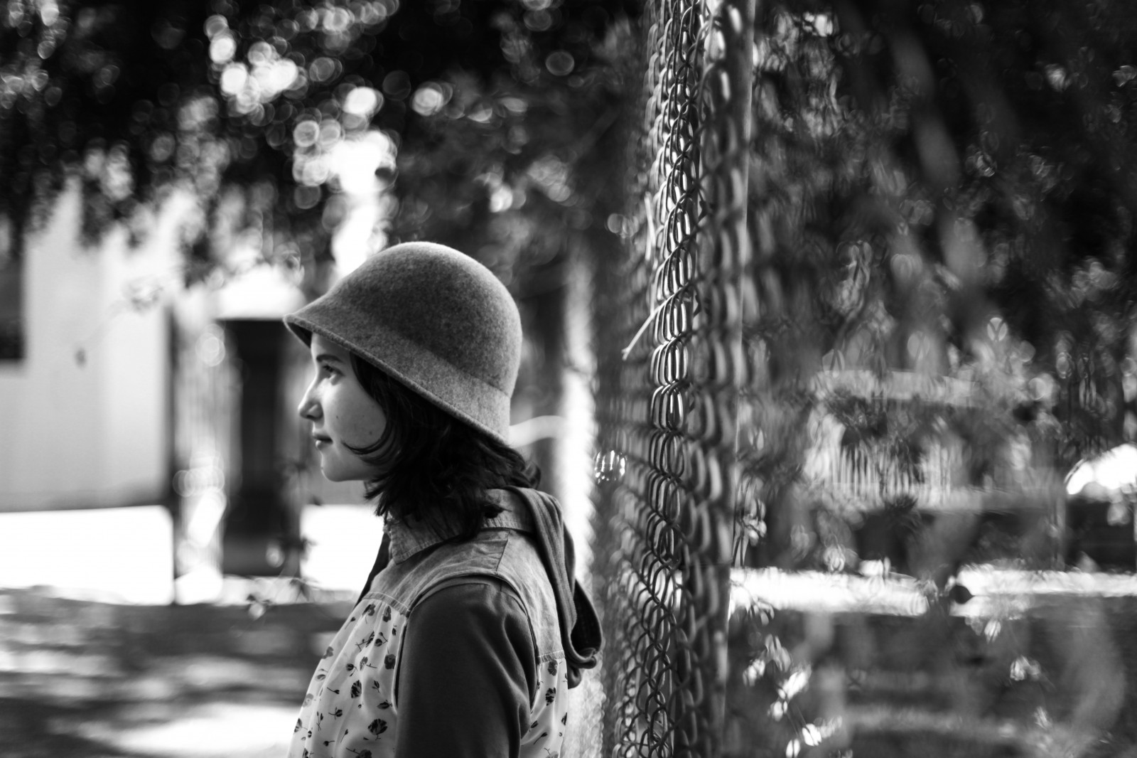 tvář, lidé, bílý, Černá, černobílý, portrét, čepice, sníh, zima, fotografování, Fotoaparát, Kánon, móda, vlasy, plot, bokeh, jaro, Osoba, světlo, Černý a bílý, canon5dmarkii, strom, 50mm, 5 d, označit, počasí, sezóna, fotografie, tma, tváře, markii, Mark2, Černý a bílý, monochromatické fotografování, Film noir