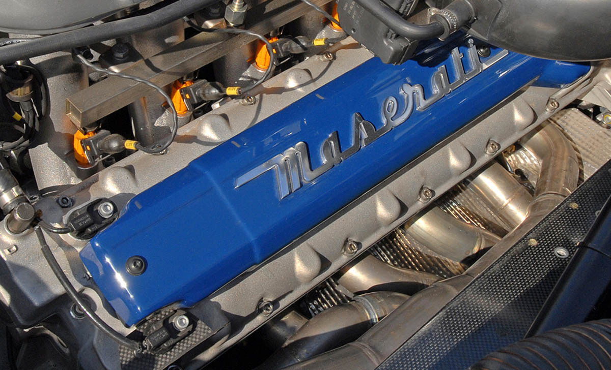 bil, køretøj, sportsvogn, Maserati, motor, netcarshow, netcar, bil billeder, bil foto, 2011, MC12 Versione Corse, superbil, jord køretøj, automotive exterior, racerbil, bil make, flymotor, kofanger, automotive motordel