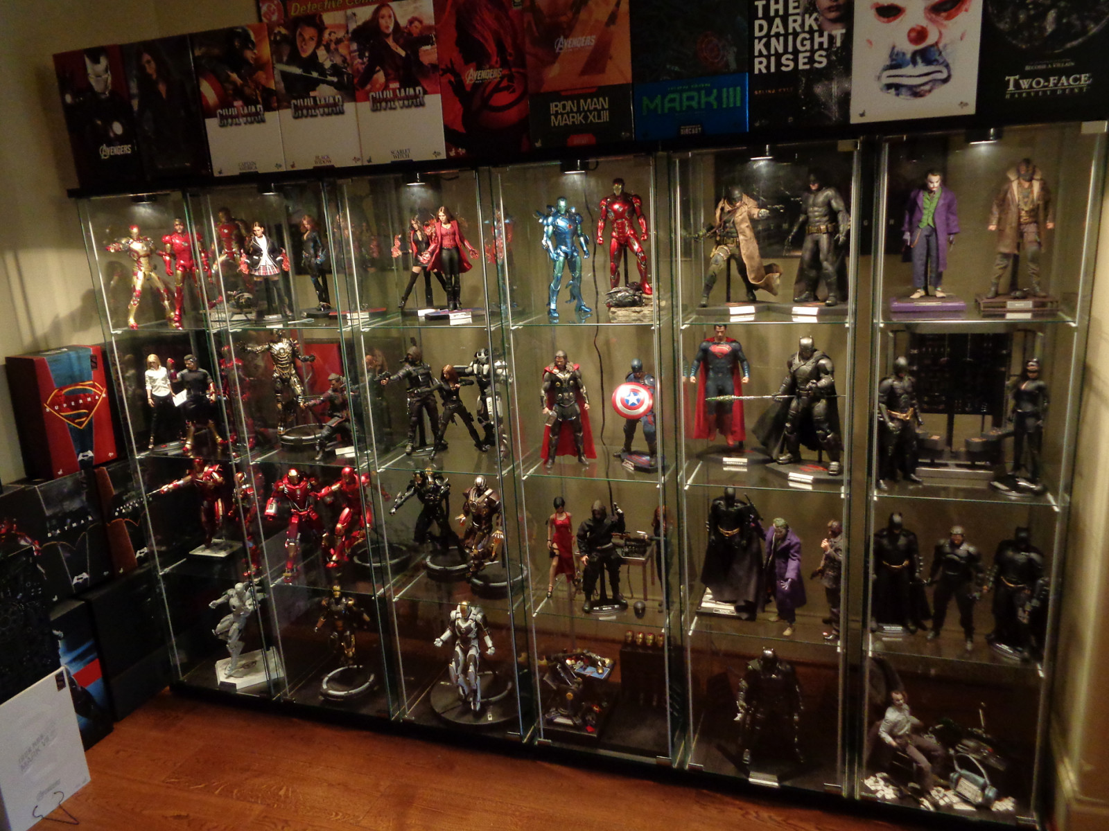 16, horký, hračky, čísla, sbírka, Bat-man, železo, muž, Černá, vdova, purpur, čarodějnice, Thor, Žolík, válka, stroj, Pepř, označit, kapitán, Amerika, Avengers, postava