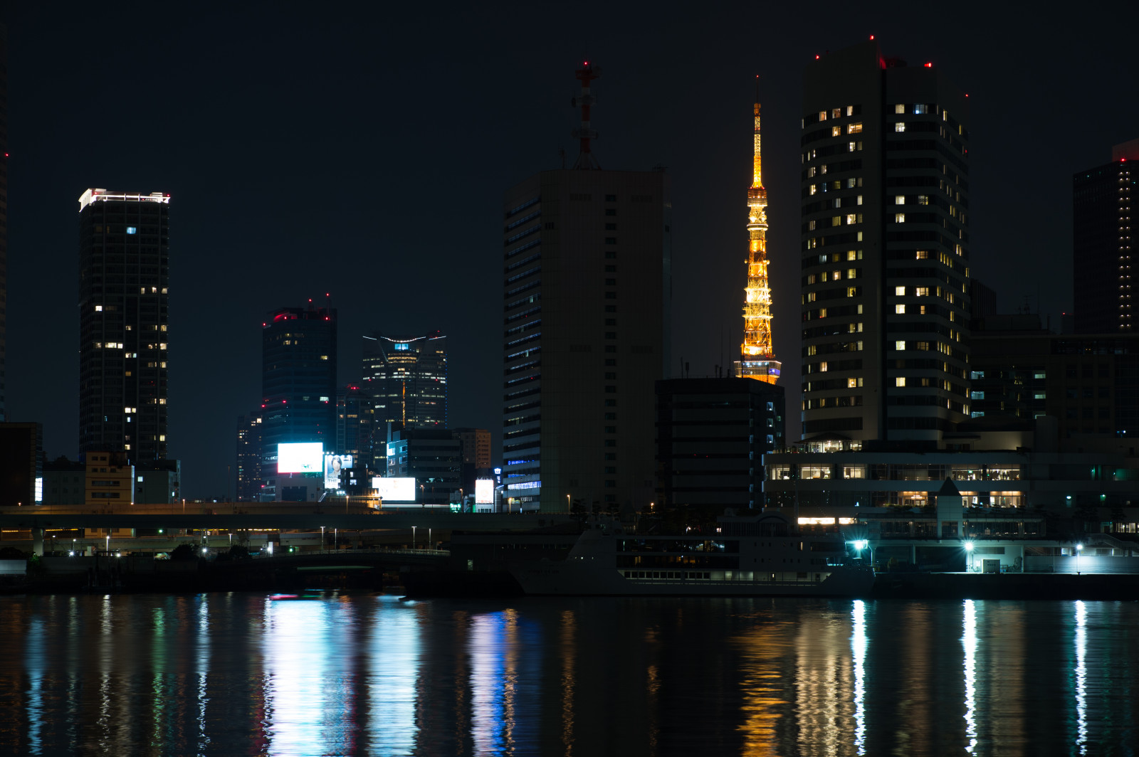 Japan, city, cityscape, night, architecture, reflection, skyline, skyscraper, evening, tower, horizon, Nikon, dusk, metropolis, Tokyo, Jp, light, downtown, nikkor, illuminated, illumination, darkness, landmark, tokyotower, afs105mmf14eed, afsnikkor105mmf14eed, df, urban area, metropolitan area, human settlement, tower block