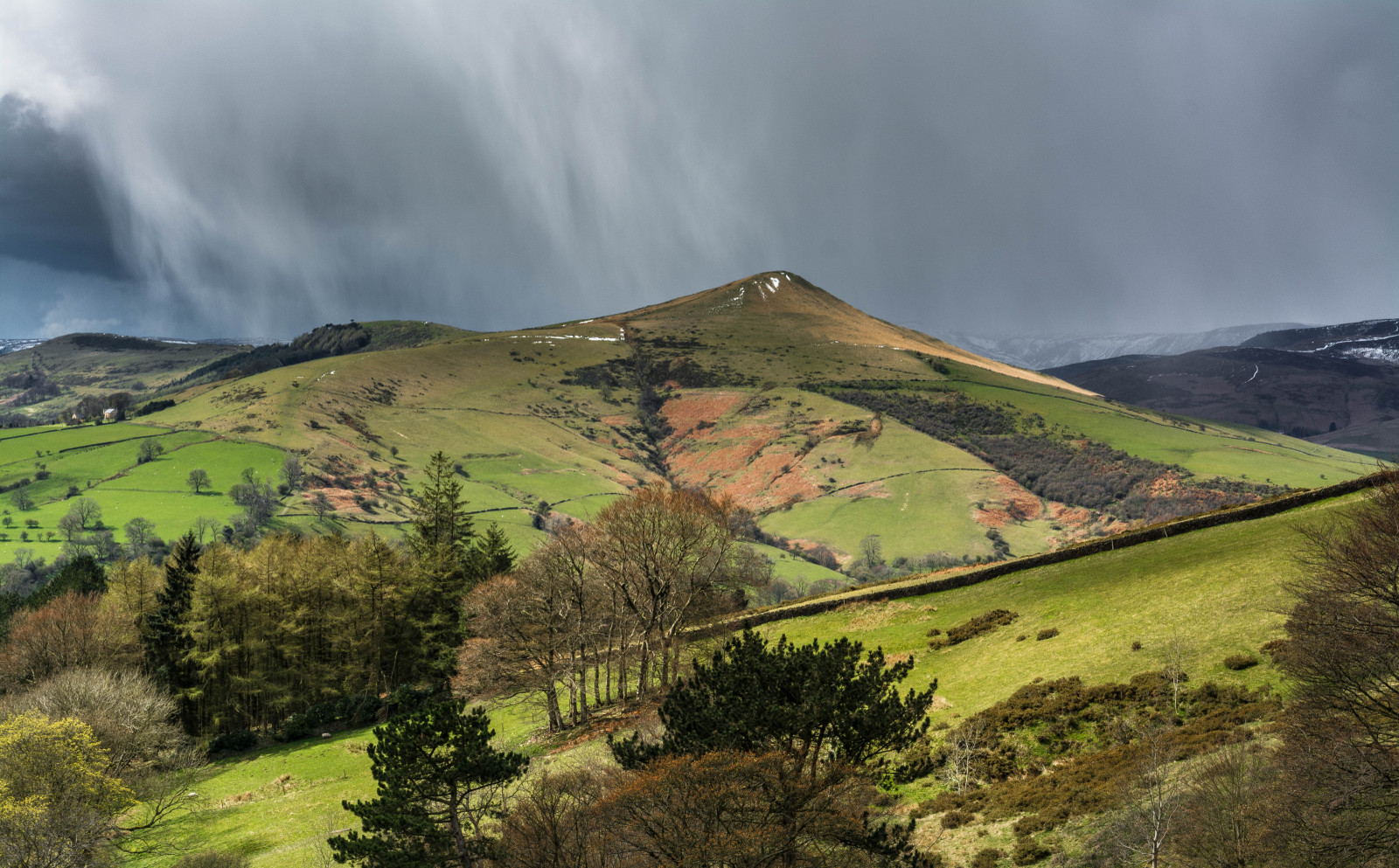 park, Fotoaparát, Nový, starý, Spojené království, modrý, světlo, nebe, oranžový, hora, sníh, muž, zelená, Příroda, pole, žlutý, mraky, digitální, venkovský, plot, objektiv, krajina, mimo, jaro, Nikon, expozice, dosti, venkovní, zasněžený, okres, Derbyshire, Peak District, kopec, skvělý, natur, vrchol, scéna, hřbet, národní, duben, pole, mountainside, tor, NIKKOR, vřesoviště, lučina, pěšina, schůdky přes ohradu, jaro, podvodník, Winhill, Katandfiddle, Krokodýl, imagesofengland, Crookhil