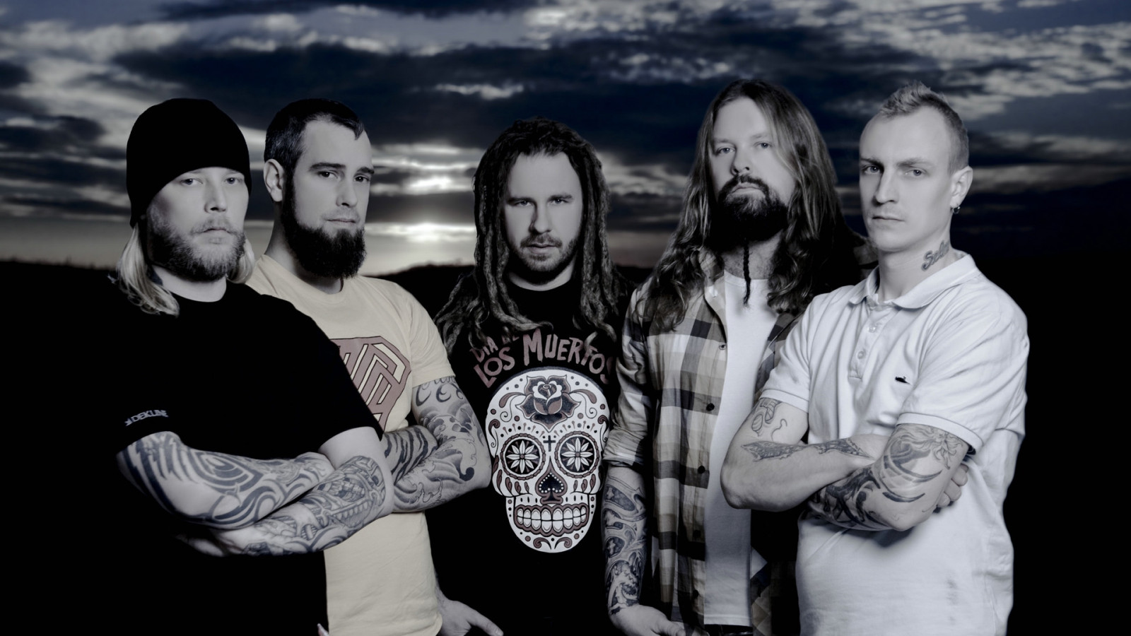 In fiamme, gruppo musicale, dreadlocks, tatuaggio, nuvole