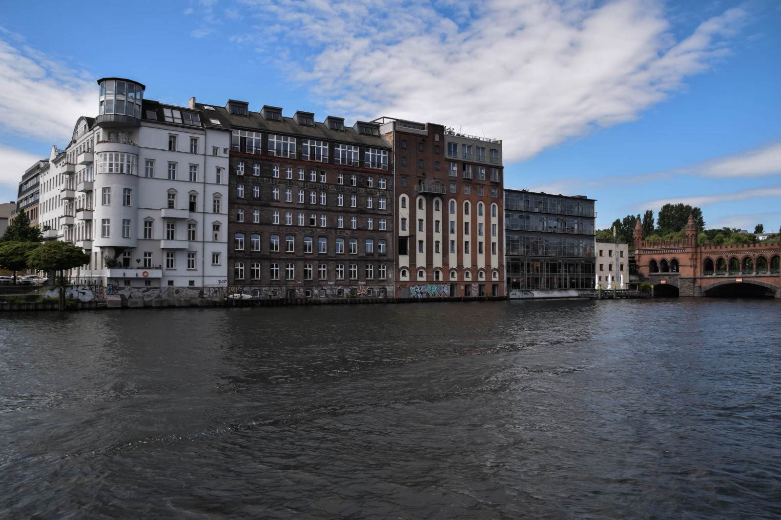 hav, by, bybilledet, arkitektur, vand, afspejling, Tyskland, kyst, flod, havn, Europa, dok, kanal, Berlin, udendørs, de, flod, tyskland, deutschland, spree, mitte, milepæl, byområde, vandveje, højhus, krop af vand