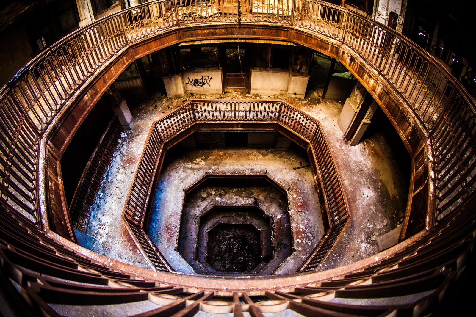 budova, opuštěný, symetrie, Spojené státy americké, oblouk, Michigan, objektiv s rybím okem, Detroit, Farwell, fav100, fav10, fav50, fav25, Spojené státy, Spojené státy americké, Wayne County, farwellbuilding, harriewbonnah