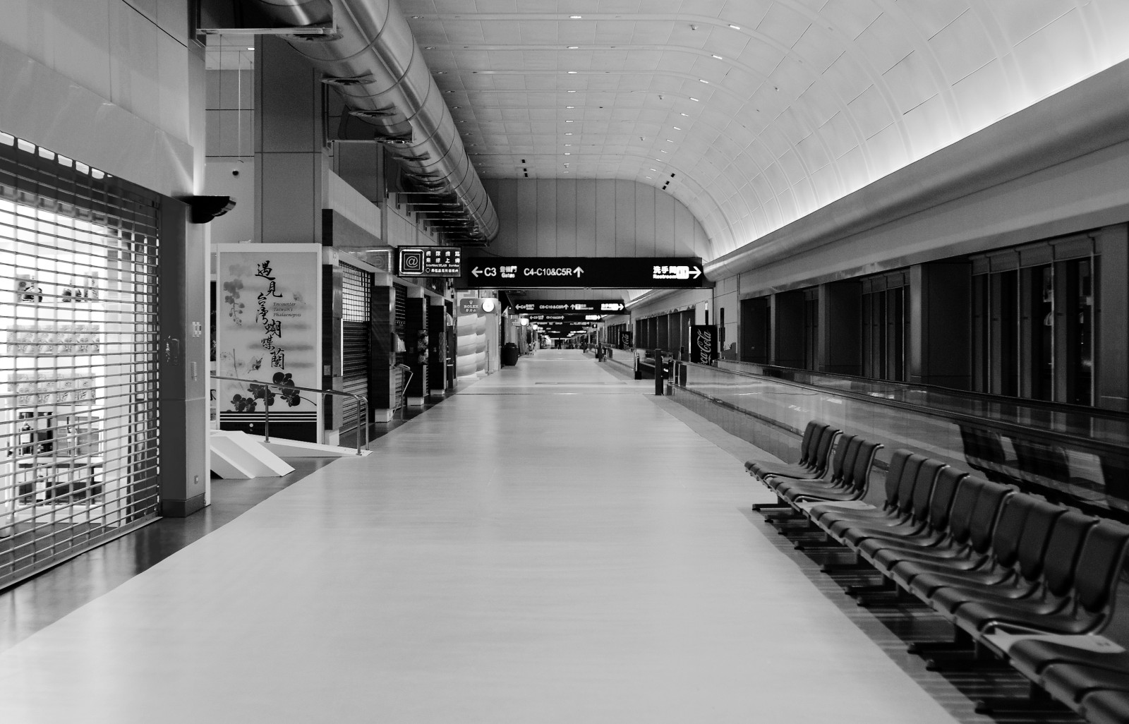 hvid, sort, monokrom, arkitektur, bygning, symmetri, linjer, liv, Indretning, transportere, geometriske, bw, design, hal, sort og hvid, monokrom fotografering, offentlig transport, metro station