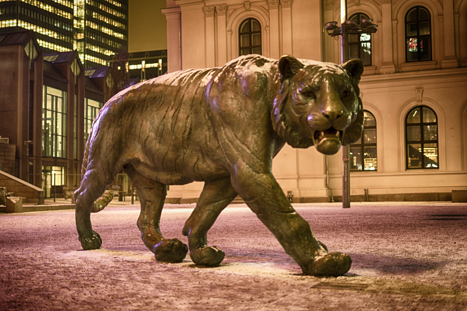 Wallpaper night, snow, winter, tiger, cold, sculpture, statue, Oslo
