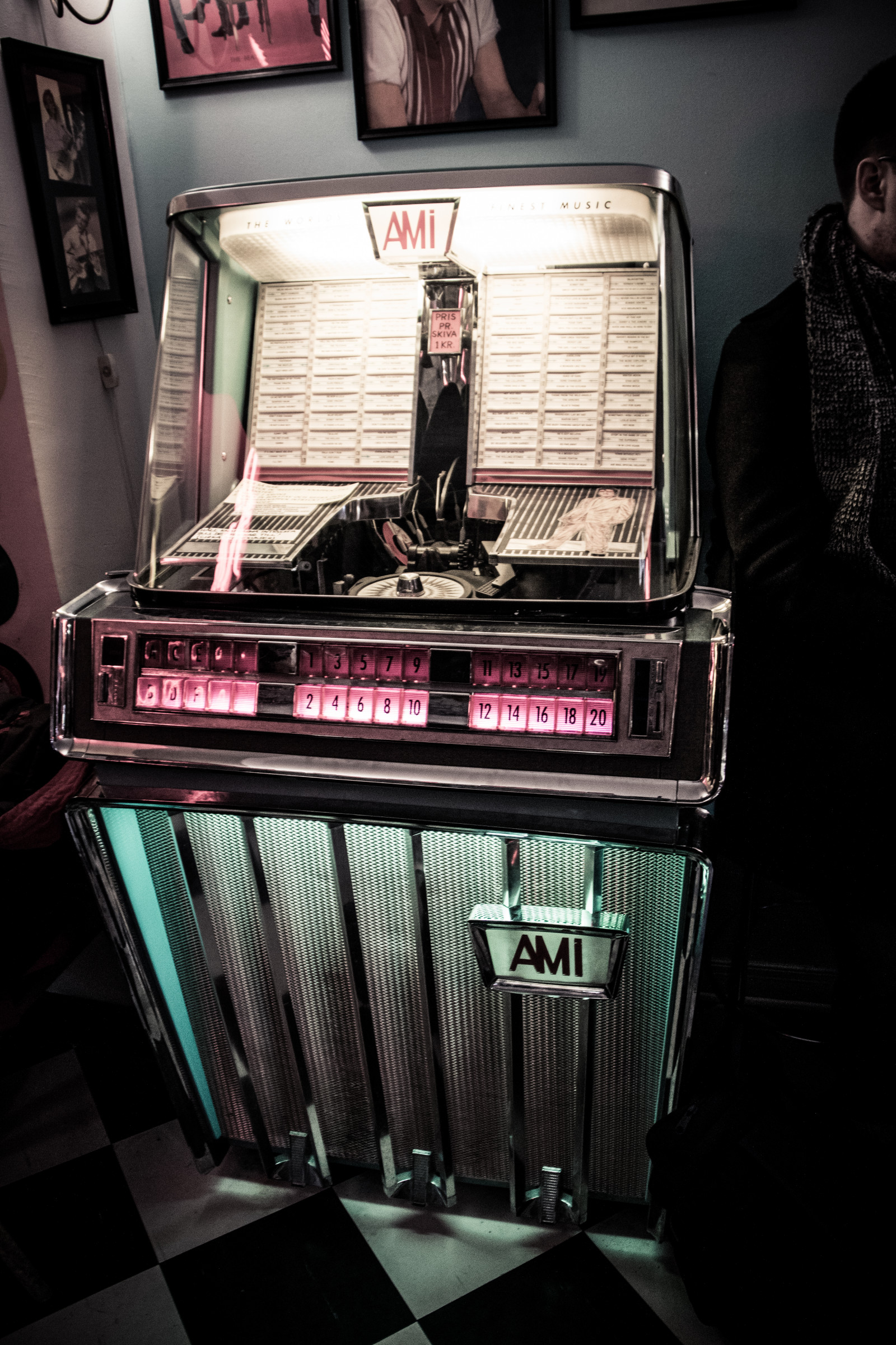 maskine, jukebox, retro, helsingborg, ebbasfik, cafe, 50'erne, 50talet
