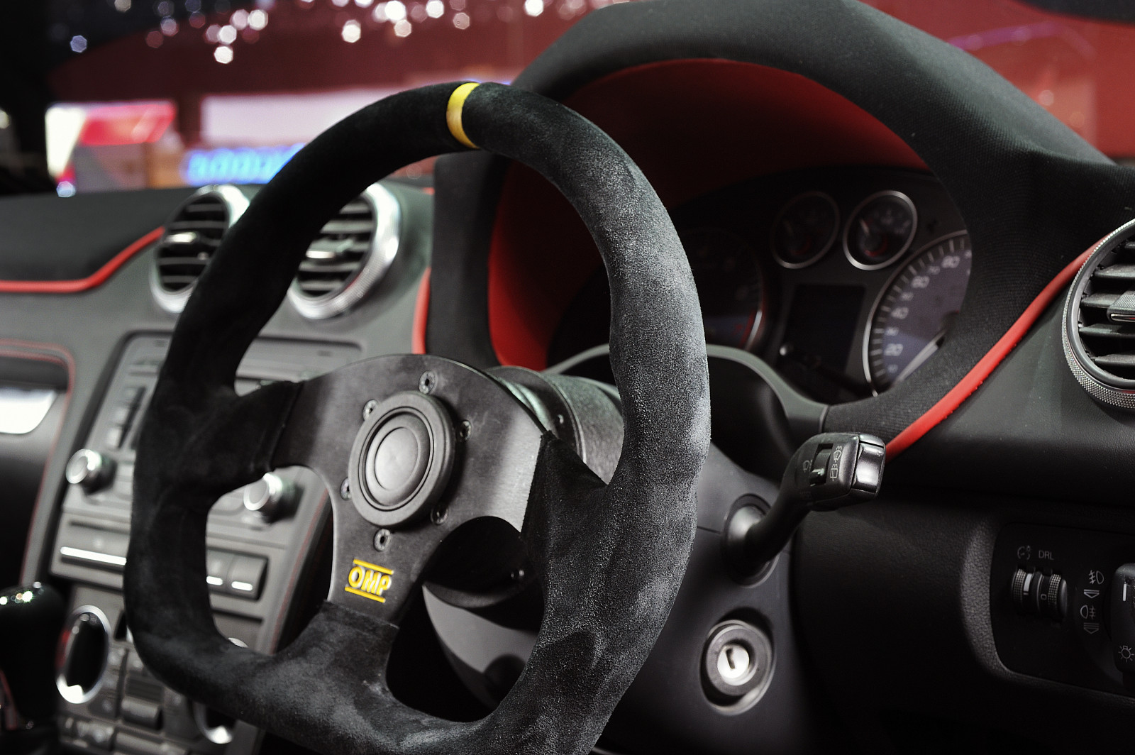 auto, vozidlo, exploze, audi, sportovní auto, Audi R8, kupé, řidičský, volant, Gumpert, netcarshow, netcar, obrázky vozidel, photo auto, 2014, kolo, superauto, pozemní vozidla, automobilového designu, automobilový exteriér, automobil make, rodinný vůz, městské auto, auto show, řízení part