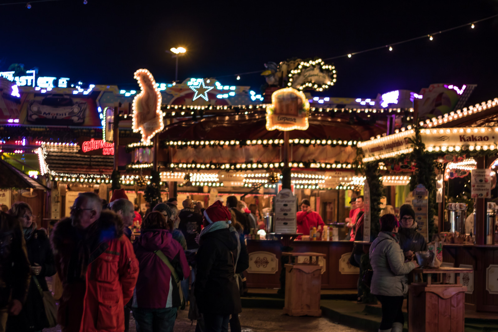 město, noc, večer, Německo, Vánoce, veletrh, Vánoce, vánoční trh, července, Německo, deutschland, Rostock, julmarknad, exif modelu canoneos760d, geocountry, Kamera aby kánon, geocity, Model fotoaparátu canoneos760d, geostate, geolocation, exif aby kánon, exif isospeed 200, EXIF otvor 22, exif focallength 50mm, EXIF ef50mmf18stm čočka, weinachtsmarkt, dav