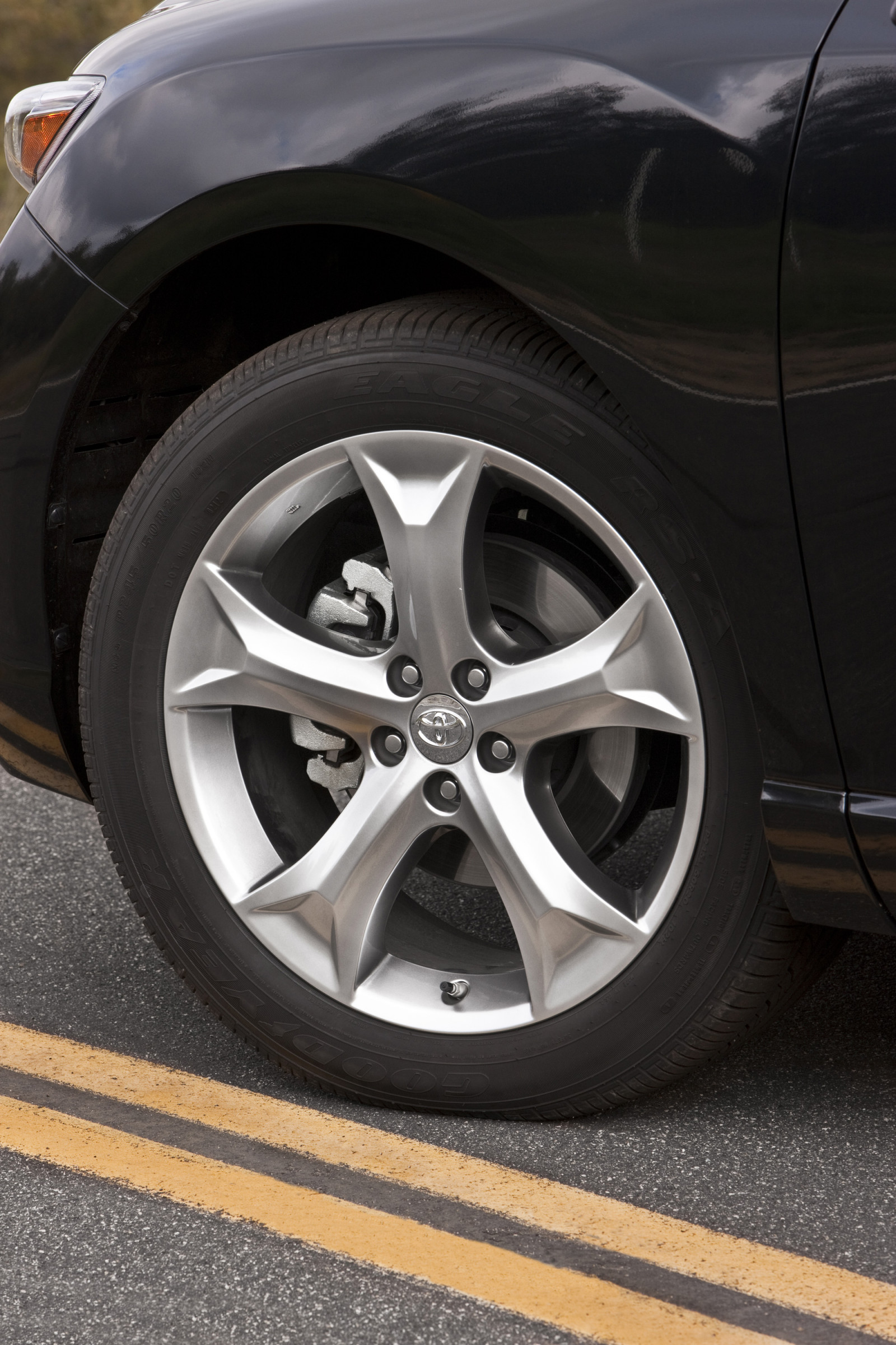 auto, vozidlo, Toyota, sportovní auto, pneumatika, 2013, Mazda, volant, limuzína, netcarshow, netcar, obrázky vozidel, photo auto, kolo, okraj, superauto, Venza, pozemní vozidla, automobilového designu, automobilový exteriér, automobil make, luxusní vůz, rodinný vůz, automotive pneumatiky, sportovní užitkové vozidlo, mluvil, kola z lehkých slitin