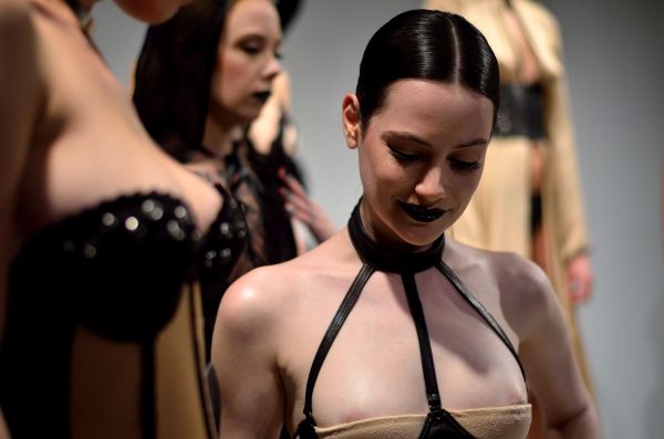 underwear,modeling,lace,Gothic,goth,models