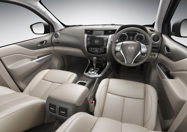 Nissan,2015,NP300 Navara V single cab Japan version,netcarshow,netcar,car images