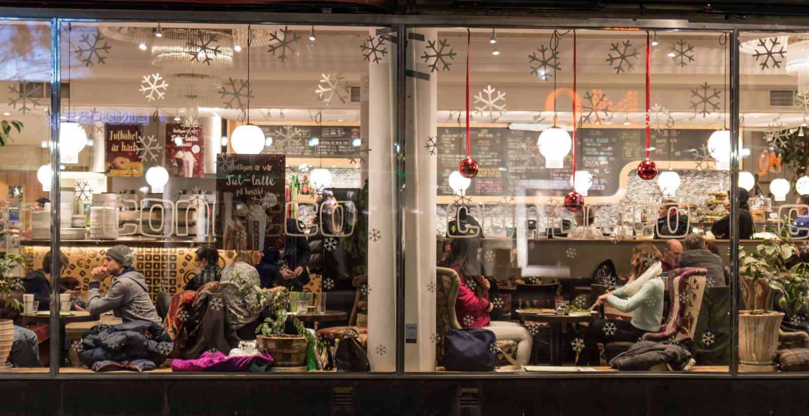 město, ulice, noc, nakupování, trh, Malmo, gatufoto, condeco, nightphotography, Natt, v noci, kavárna, exif modelu canoneos760d, geocountry, Kamera aby kánon, geocity, Model fotoaparátu canoneos760d, geostate, geolocation, exif aby kánon, EXIF isospeed 320, exif focallength 35mm, EXIF otvor 20, kafe, streetphotography, nattfotografering, EXIF ef35mmf2isusm čočka, maloobchodní, bazar, lidské osídlení, výkladní skříň, veřejný prostor, obchodní dům