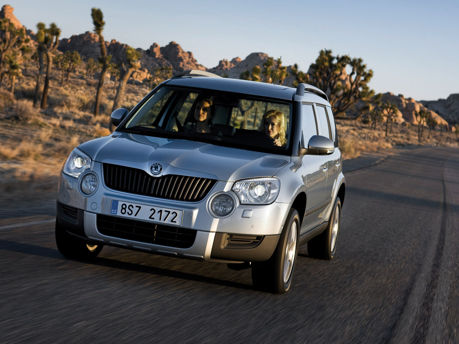 auto, veicolo, Skoda, 2012, netcarshow, netcar, immagini di auto, auto foto, Yeti, veicoli terrestri, veicolo di lusso, Sport Utility Vehicle, Compact SUV, BMW x3, Saab 9 4x, Koda yeti