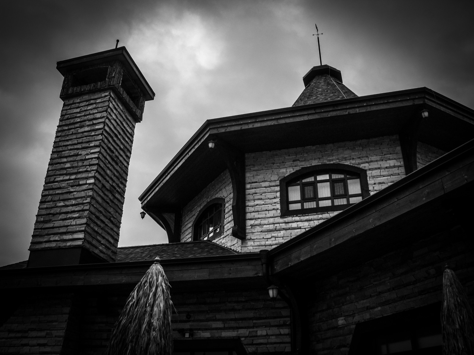 Nový, stromy, střecha, Černý a bílý, tělesné, rostliny, bílý, Černá, budova, kostel, Příroda, tráva, čáry, Kánon, krajina, venku, fotografie, Černá bílá, vinice, vinná réva, Napájení, výstřel, víno, Sofia, venkovní, Ne, pruhy, kopec, ps, Bulharsko, hrozny, pole, relaxace, přestat, zrnko vína, válcování, Upravit, wein, Weinberg, žádný efekt, G9, lighroom, canong9