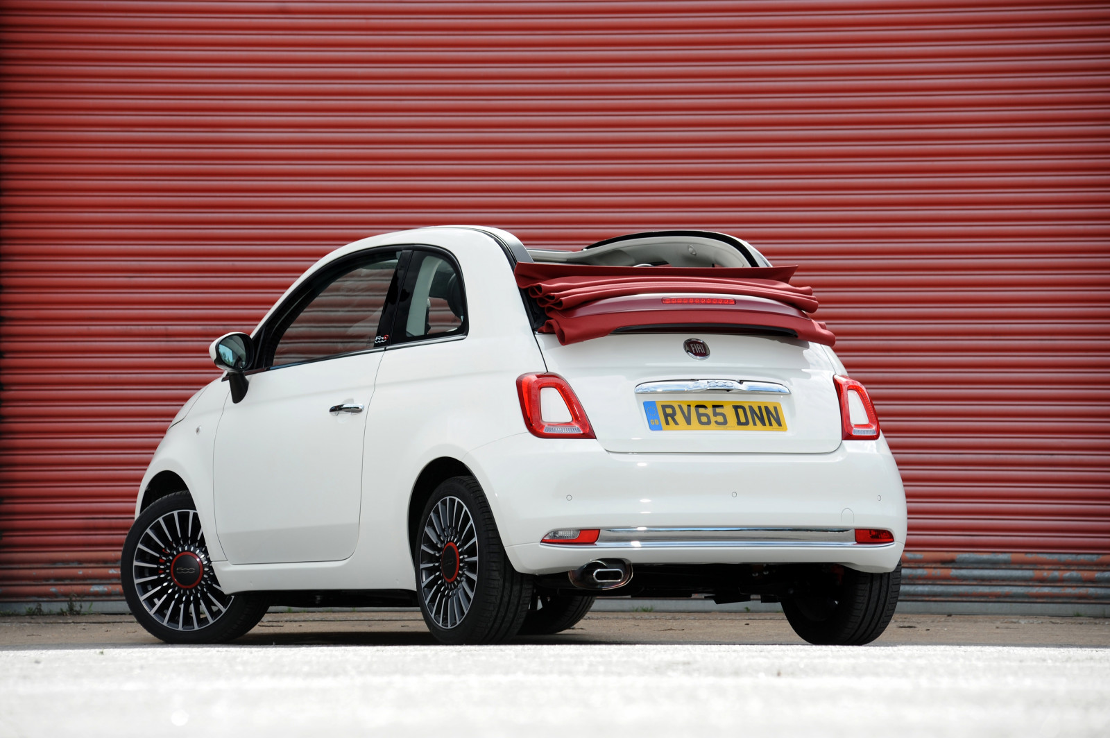 auto, vozidlo, fiat 500, FIAT, netcarshow, netcar, obrázky vozidel, photo auto, 2016, 500 UK verze, kolo, pozemní vozidla, automobilového designu, automobilový exteriér, automobil make, rodinný vůz, nárazník, městské auto, subcompact auto