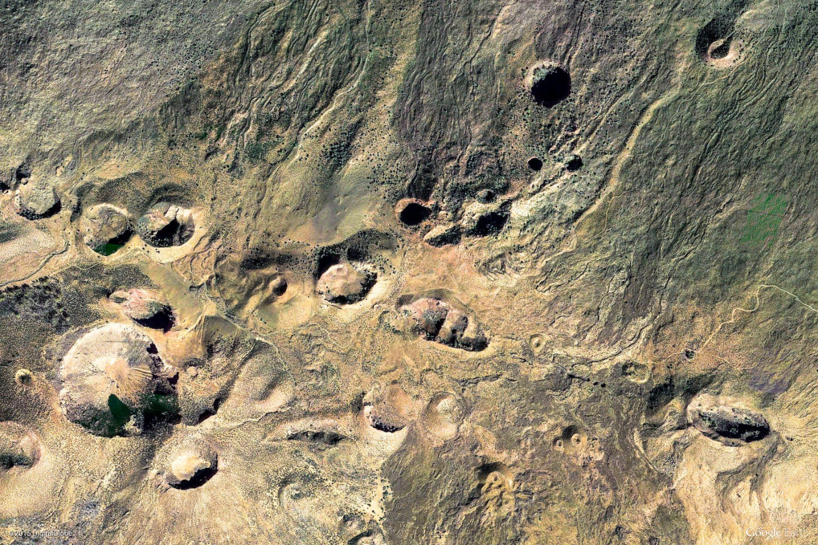 landskab, hav, klippe, natur, jorden, luftfoto, ødemark, plateau, dannelse, Terræn, bjerg, materiale, jord, geologi, oldtidshistorie, geologisk fænomen, wadi, Badlands