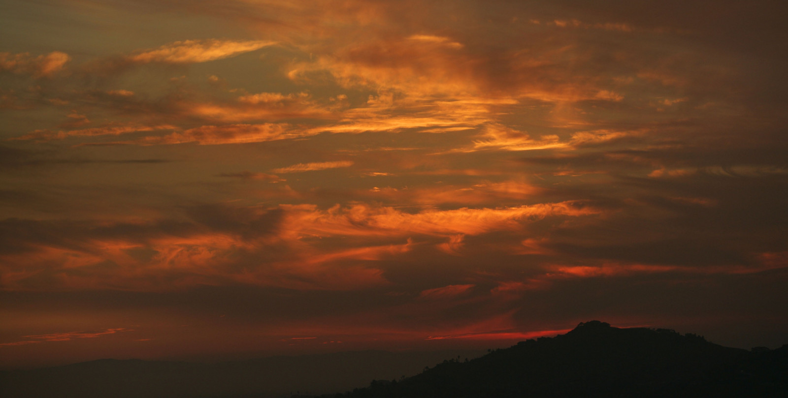 krajina, západ slunce, Příroda, nebe, svítání, večer, ráno, horizont, atmosféra, soumrak, mrak, svítání, odlesk, červená obloha v dopoledních hodinách, meteorologický jev, kupa