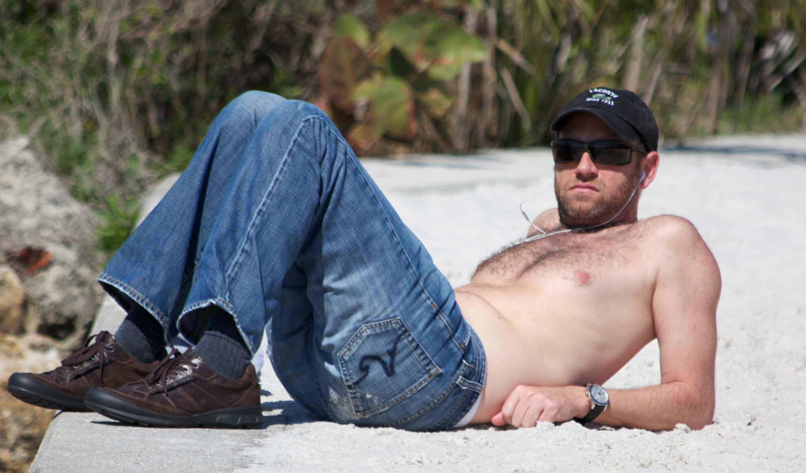 moře, chlupatý, muž, mužský, muži, chlap, pláž, vlasy, vousy, písek, Surfovat, bradavky, záliv, mužský, hruď, mužný, skýva, kluci, odstíny, kámo, víčko, pobřeží, chlapec, vousy, chlapi, knoflíček, lakomec, hřeby, chlupatá hruď, Slunečníky, mužský, canonef70300mmf456isusm, ilobsterit