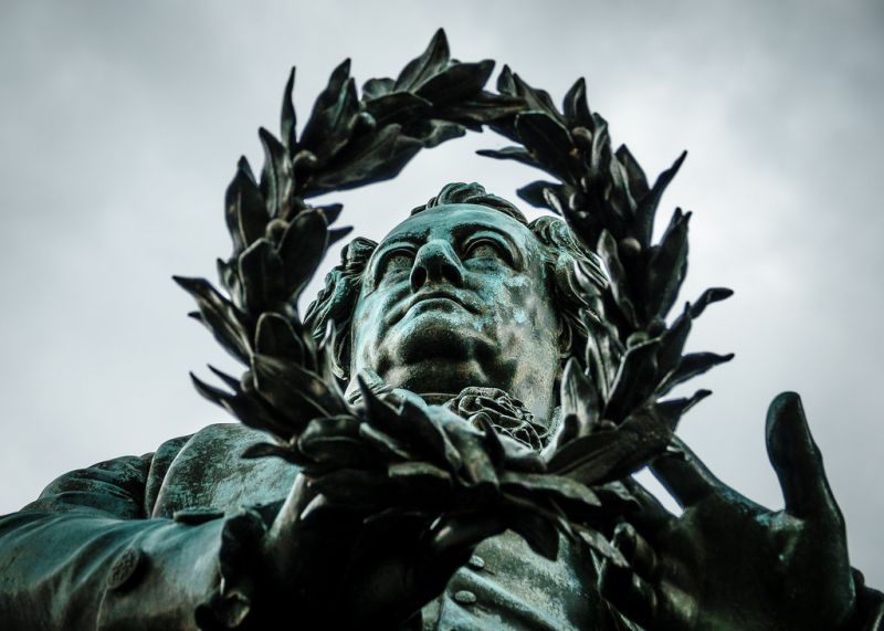 monocromático,verde,escultura,estátua,cabeça,monumento