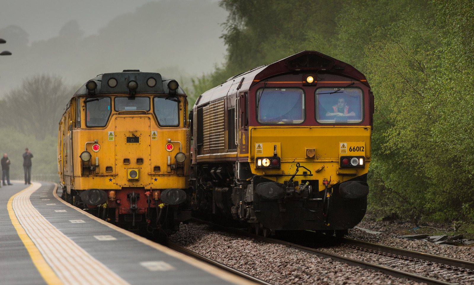 vozidlo, vlak, modrý, Anglie, Kánon, prsa, jaro, Spojené království, doprava, lokomotiva, Cestující, duben, 2014, vlaky, dědictví, sexy, kůlna, dráha, MILF, ilobsterit, Derbyshire, pozemní vozidla, veřejná doprava, železniční doprava, kolejová vozidla, železniční vůz, British Rail, Deltic, NetworkRail, class55, class66, eos5dmk3, Chesterfield, class37, drearyday, class31, class20, vrtulníky, 66012