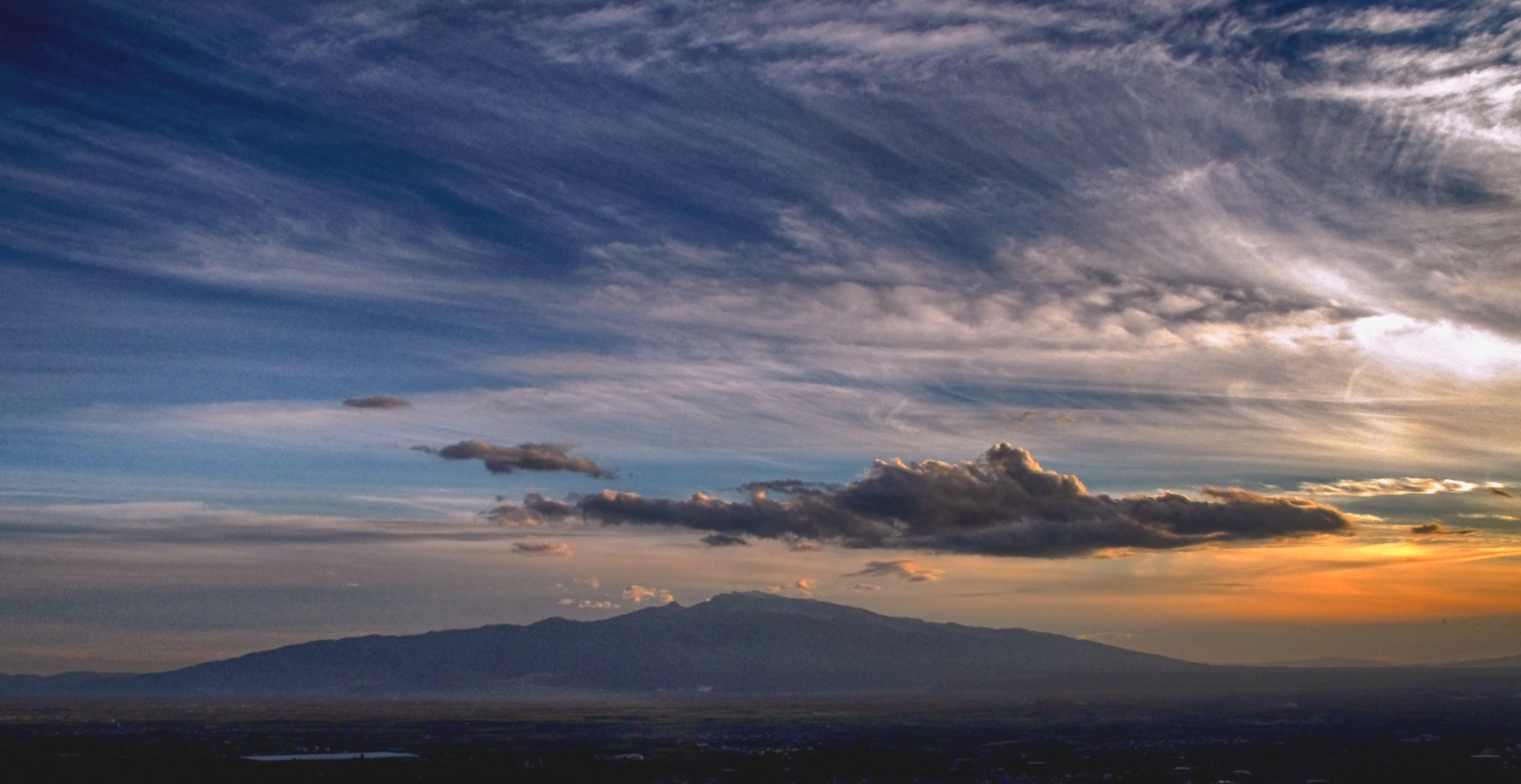 slunečnímu záření, krajina, hory, západ slunce, moře, kopec, nebe, svítání, večer, ráno, horizont, atmosféra, Řecko, soumrak, mrak, zakalený, hora, svítání, prostý, hellas, dhrama, canonlandscape, canongreece, eastmakedonia, canonatmosphere, canoncloudsandsky, cloudsanssky, atmosférický jev, Atmosféra Země, odlesk, meteorologický jev, kupa