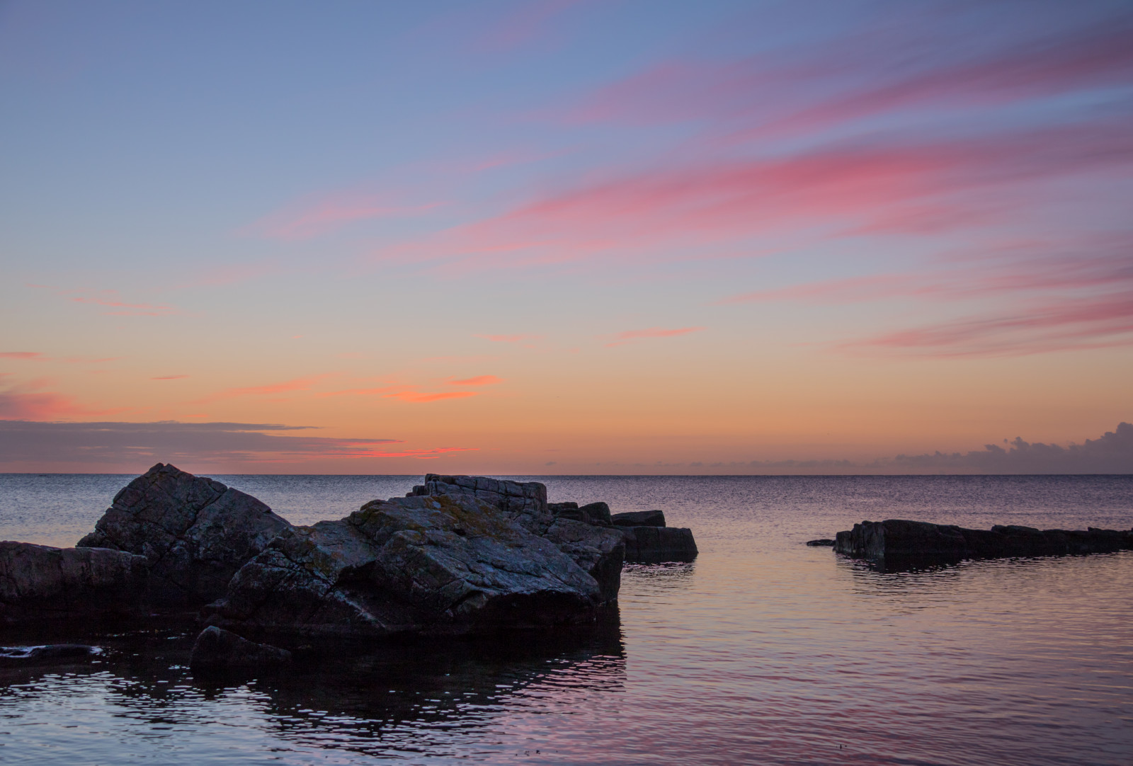 solnedgang, hav, Bugt, vand, klippe, kyst, afspejling, himmel, strand, solopgang, aften, morgen, kyst, horisont, kappe, skumring, Sky, daggry, ocean, bølge, Vatten, hav, soluppg ng, Gryning, Simrishamn, v rhallarna, Sten, efterglød, krop af vand, vind-bølge