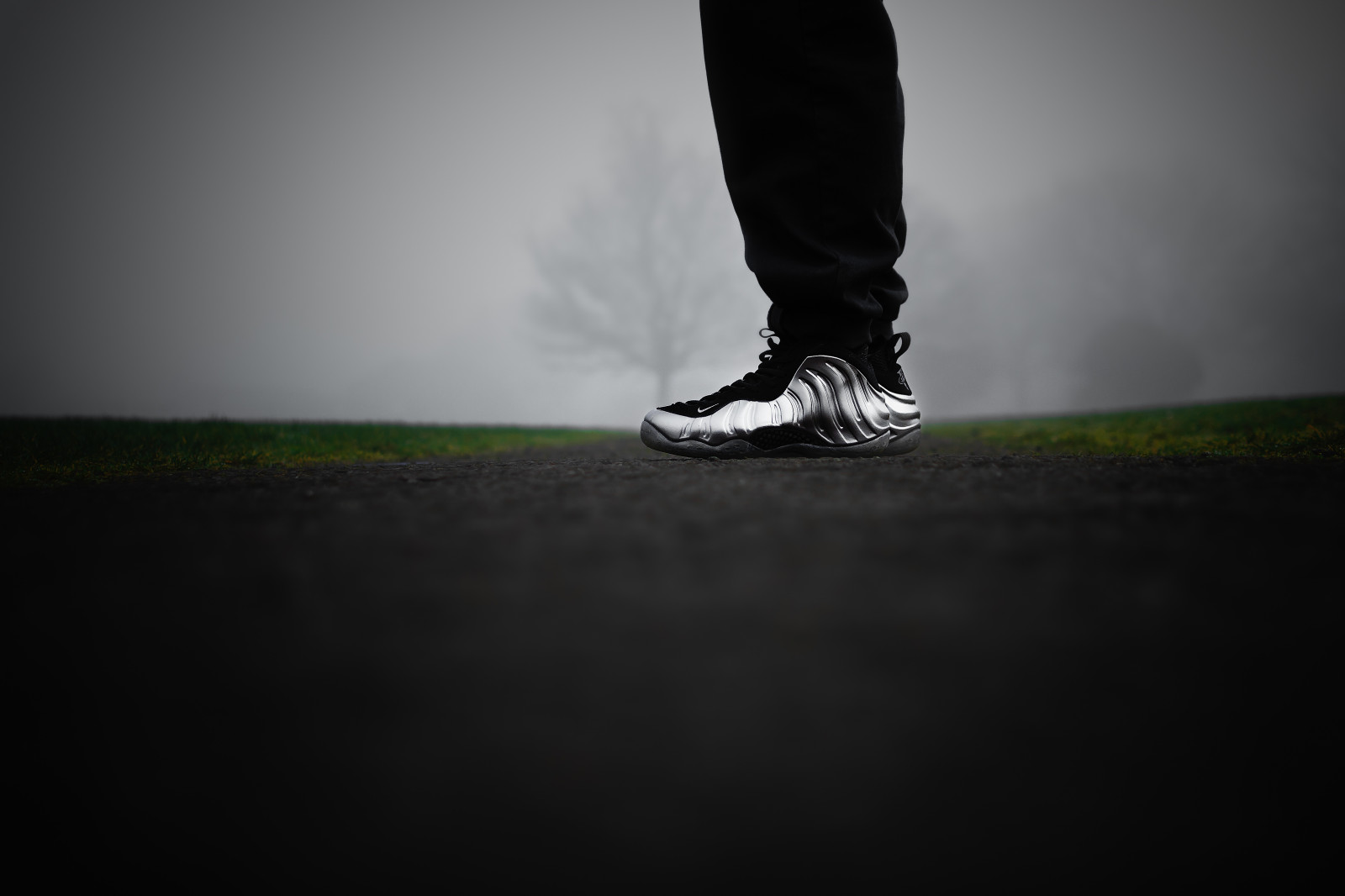 nike foamposite gris