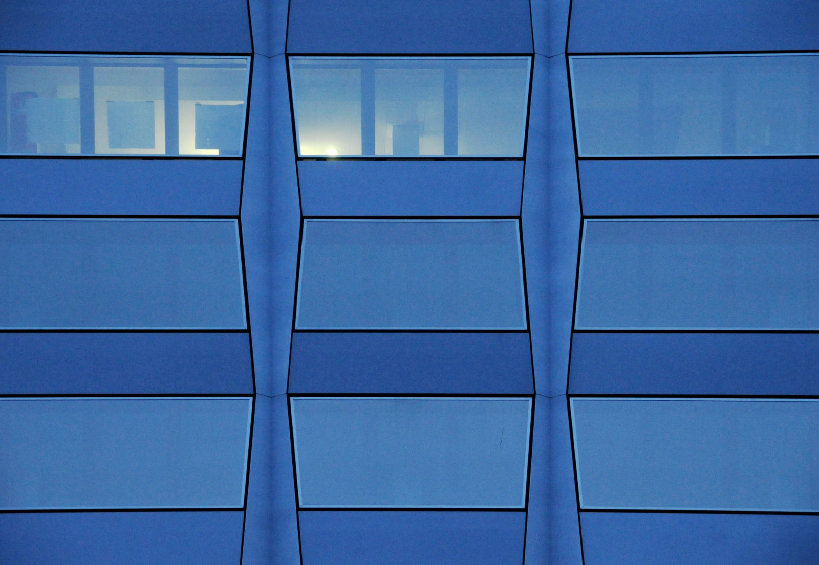 okno, abstraktní, stěna, symetrie, modrý, večer, sklenka, Švýcarsko, Nikon, čáry, Evropa, Vzhled interiéru, dlaždice, Zurich, barva, osvětlené, prozkoumat, osvětlení, Okna, síť, tvar, patro, podlaha, dno, čára, Schweiz, mywinners, nikond300, betterthangood, fasáda, svizzera, D300, Suiza, suisse, Žaluzie okna, osvětlení, Zurigo, zuerich, sia, top30blue, fasády, BNP Paribas
