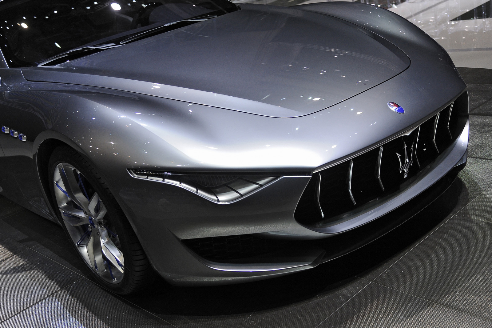 Auto, Fahrzeug, Sportwagen, Maserati, Leistungsauto, Maserati GranTurismo, Netcarshow, Netcar, Auto Bilder, Auto Foto, 2014, Rad, Alfieri-Konzept, Supercar, Landfahrzeug, Automobil-Design, Automotive außen, Automobil machen, Konzeptauto, Luxusfahrzeug, Stoßstange, Autoshow
