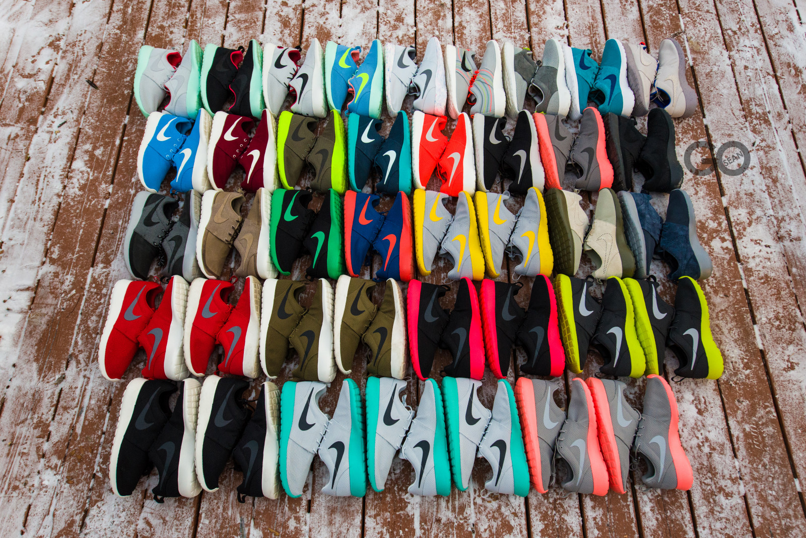 Nike, Černá, asijský, žlutý, Iguana, obuv, tenisky, dřevěné uhlí, květinový, modrozelený, soubor, máta, výpadek proudu, citrón, plachta, sbírka, mango, olivový, balíček, střevíc, skřítek, kamufláž, atomový, sportovní vybavení, Yeezy, semiš, kopy, nt, pojistné, letka, síra, tkaný, hnědožlutý, calypso, niketalk, solecollector, gpx, NRG, Knicks, cybers, speedyellow, roshe, sportred, rosherun, teamroshe, rosheid