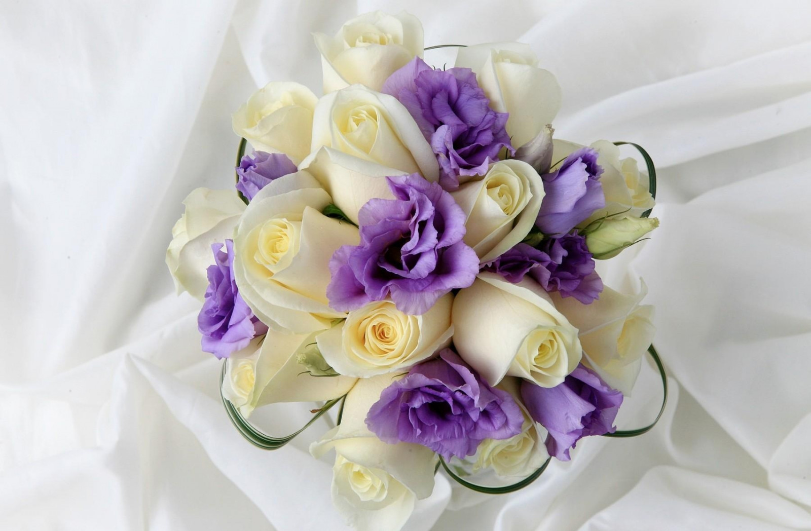 Wallpaper roses, lisianthus russell, flowers, bouquet, decoration