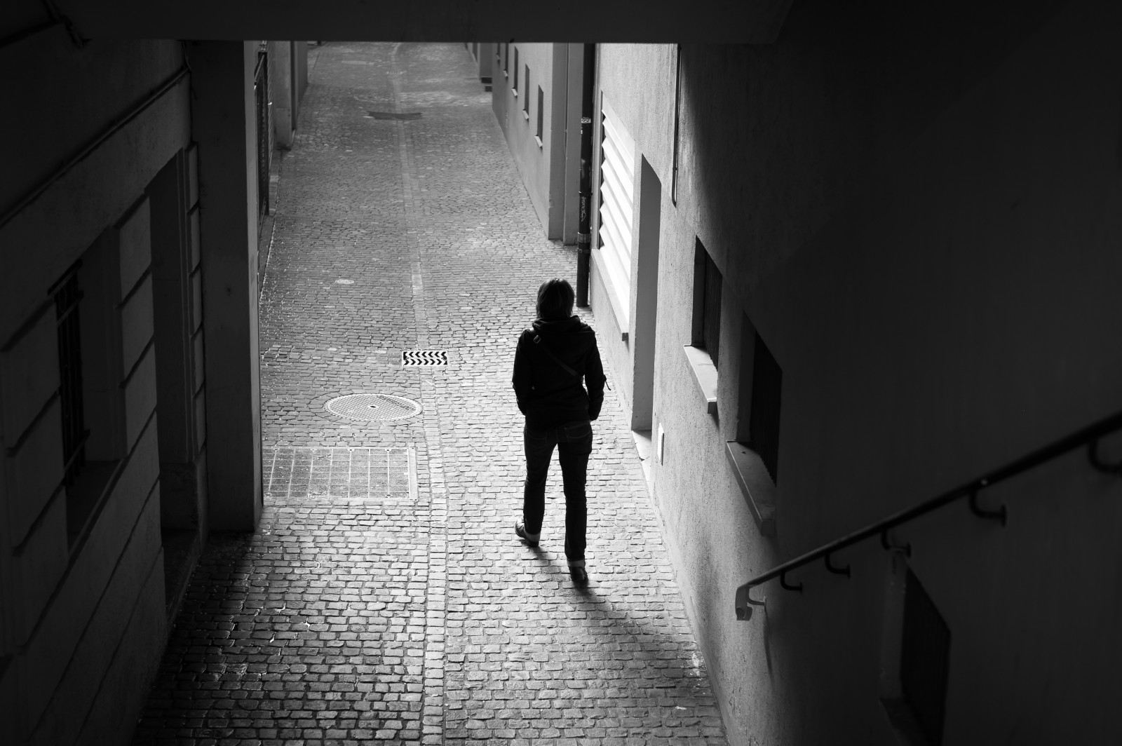 bílý, Černá, černobílý, ulice, stín, fotografování, Švýcarsko, Osoba, Leica, Noir, Zurich, infrastruktura, pěší, duben, světlo, flickr, tělesné, černoch, člověk, třídaFoto, fotografie, tma, streetphotography, blanc, Strase, Schweiz, syn, strasse, na ulicích, streetphotographer, blanco, monochrom, schwarz, streettogs, momentka, streetpic, Mensch, Ruč, svizzera, dálkoměr, weiss, suisse, Černý a bílý, monochromatické fotografování, Film noir, leicammonochrom, Zurigo, messsucher, zuerich, kráčející, Samstag, sviss, Zwitserland, isvi re, fussg prstem, manualmode, zueri, manuellerfokus, gatogatogato, leicasummiluxm50mmf14asph, fusg prstem, gatogatogatoch, wwwgatogatogatoch, tobiasgaulkech, mmonochrom, Nachmittag