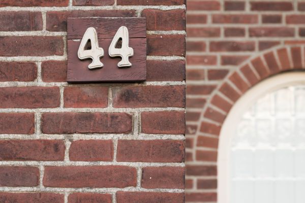 architecture,Brick,texture,dof,text,depthoffield