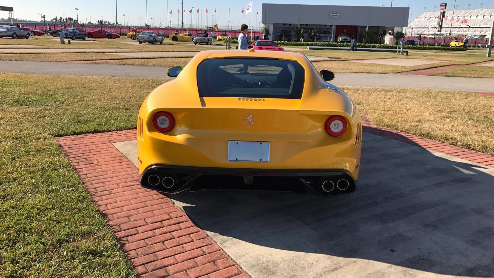 auto, vozidlo, sportovní auto, Ferrari, netcarshow, netcar, obrázky vozidel, photo auto, 2016, SP275 RW Competizione, kolo, superauto, pozemní vozidla, automobilového designu, automobilový exteriér, závodní auto, automobil make, luxusní vůz, ferrari spa