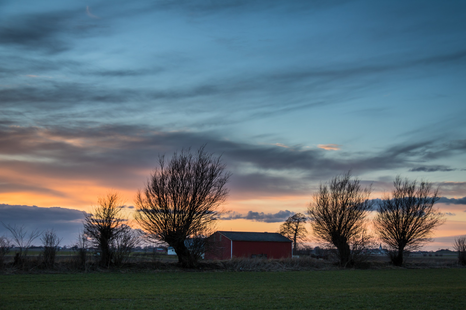 sollys, landskab, solnedgang, bakke, natur, afspejling, græs, himmel, Mark, solopgang, aften, morgen, Sol, horisont, skumring, Sky, træ, efterår, daggry, plante, himmel, solnedg ng, landskabet, Moln, skymning, landsbygd, landskap, eng, prærie, landdistrikt, atmosfærisk fænomen, vedplante, meteorologisk fænomen