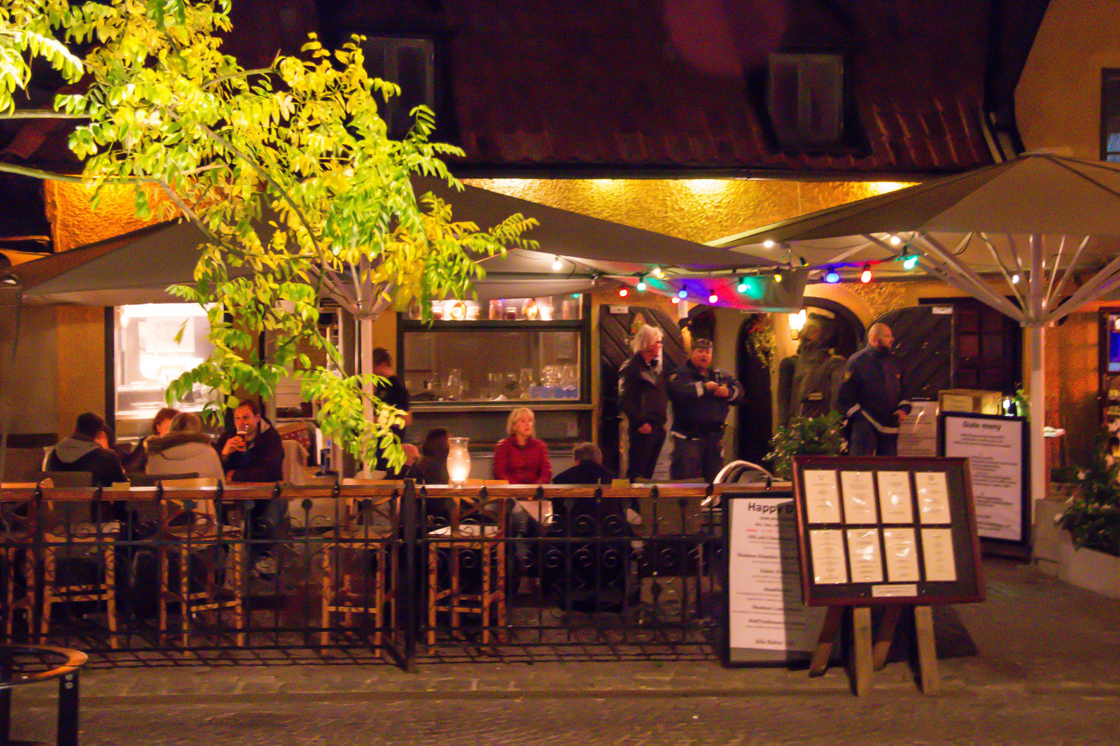 lidé, noc, večer, bar, restaurace, Visby, Restaurang, Natt, jídlo, Gotland, attackfoto, attackfoto4, lidový, kulurnatt