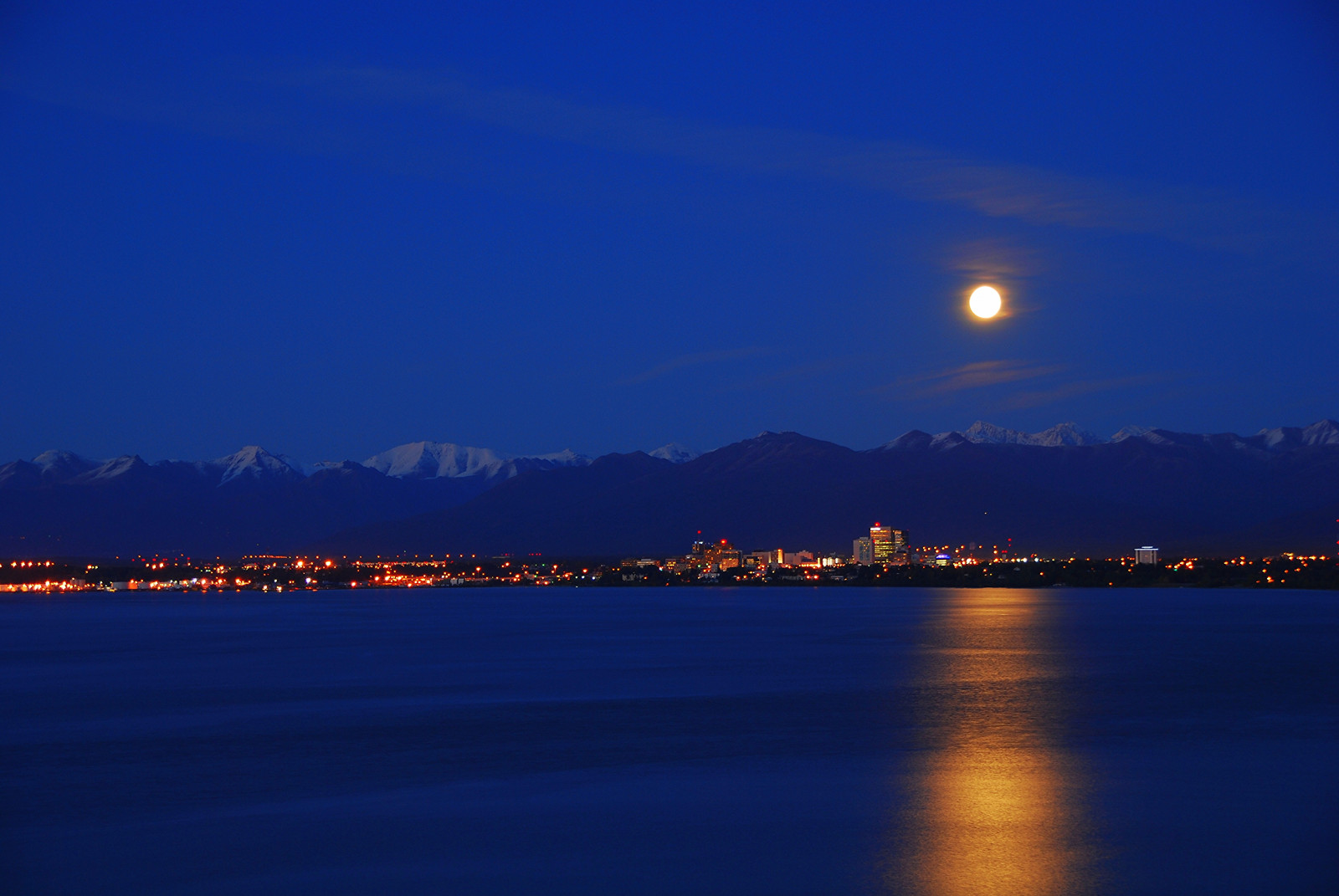 slunečnímu záření, západ slunce, moře, noc, jezero, odraz, nebe, svítání, Měsíc, večer, ráno, měsíční svit, horizont, atmosféra, Aljaška, soumrak, mrak, svítání, Průhledná, outstandingromanianphotographers, atmosférický jev, odlesk, astronomický objekt, kotviště, chugachmountains