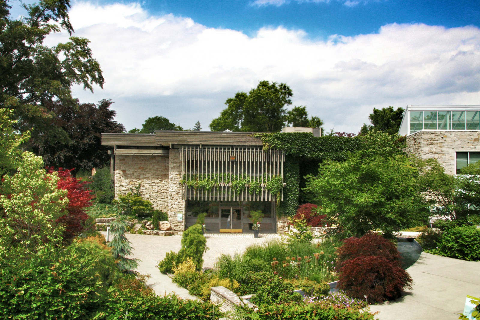 krajina, zahrada, tráva, nebe, makro, větev, Dům, řeka, Kánon, květy, Toronto, chůze, metro, chalupa, sunburst, Ontario, atrakce, uniknout, rebel, majetek, GTA, strom, autobus, flickr, květ, yard, rostlina, střecha, botanický, zahrada, domů, zátoka, sigma, onasill, vidět, eos, E, Edwards, SL1, na, D1000, 18250 mm, fasáda, tyčinka, musí, mlýny, keř, zájezdy, outdoor struktura, nádvoří, vlastnictví, nemovitost, pozemek pozemek, terénní, Rupert, don, wilket