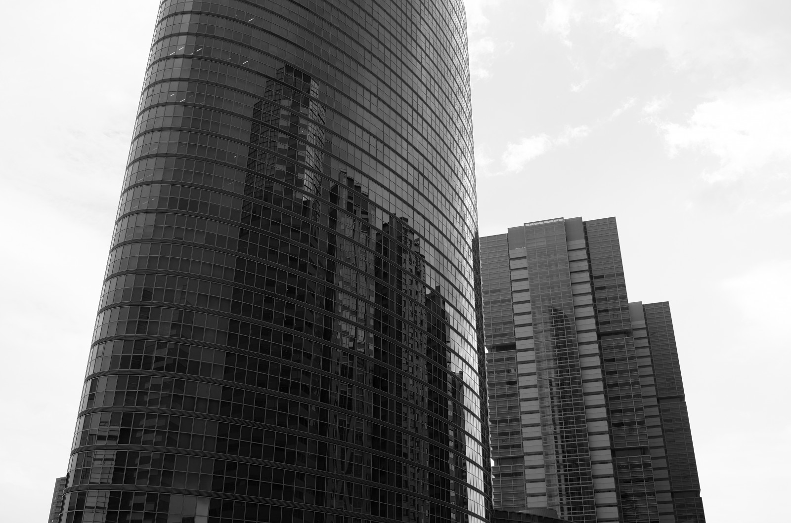 Japan, einfarbig, Stadt, Stadtbild, die Architektur, Gebäude, Skyline, Wolkenkratzer, Turm, Leica, Metropole, Tokio, Innenstadt, CC, T, Eigentumswohnung, Wahrzeichen, Leicat, Summicron, Creative Commons, Summicron235, 235, Shinagawa, Fassade, Stadtgebiet, Schwarz und weiß, Monochrome fotografie, Metropolregion, menschliche Siedlung, Turmblock, Brutalistische architektur