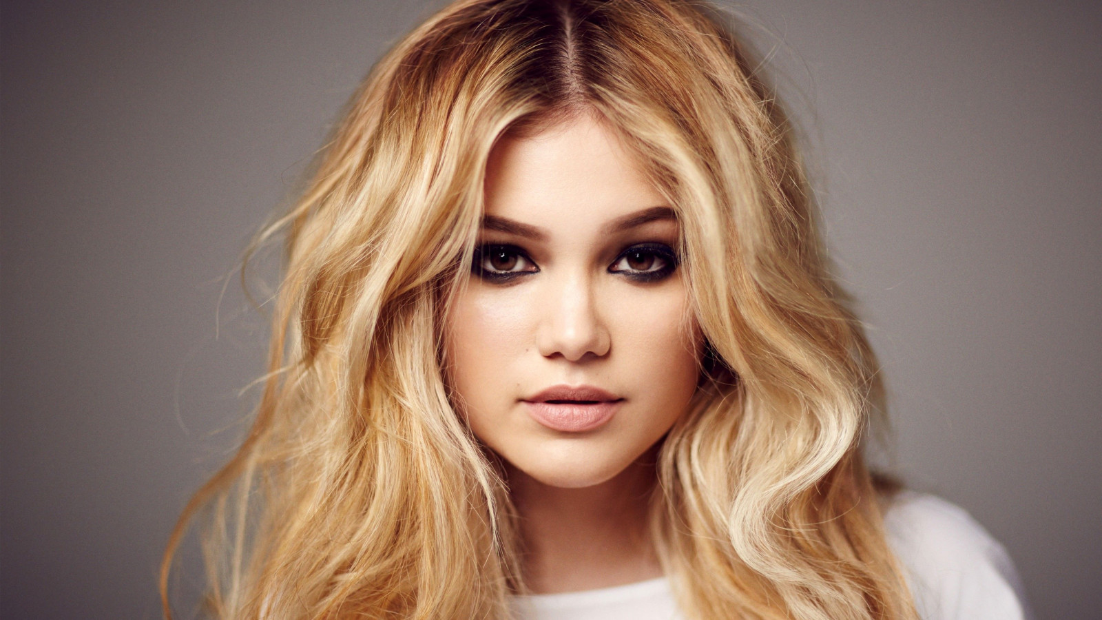tvář, ženy, model, portrét, dlouhé vlasy, fotografování, zpěvák, černé vlasy, vlasy, nos, kůže, hlava, supermodelka, Olivia Holt, krása, oko, ret, blond, účes, portrétní fotografie, focení, hnědé vlasy, člověk barva vlasů, barvení vlasů, obočí, orgán, vrstvené vlasy
