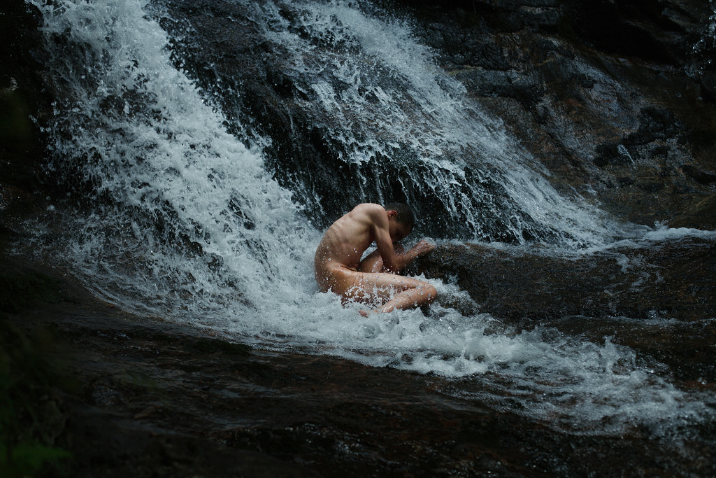 naked-boys-water-fall