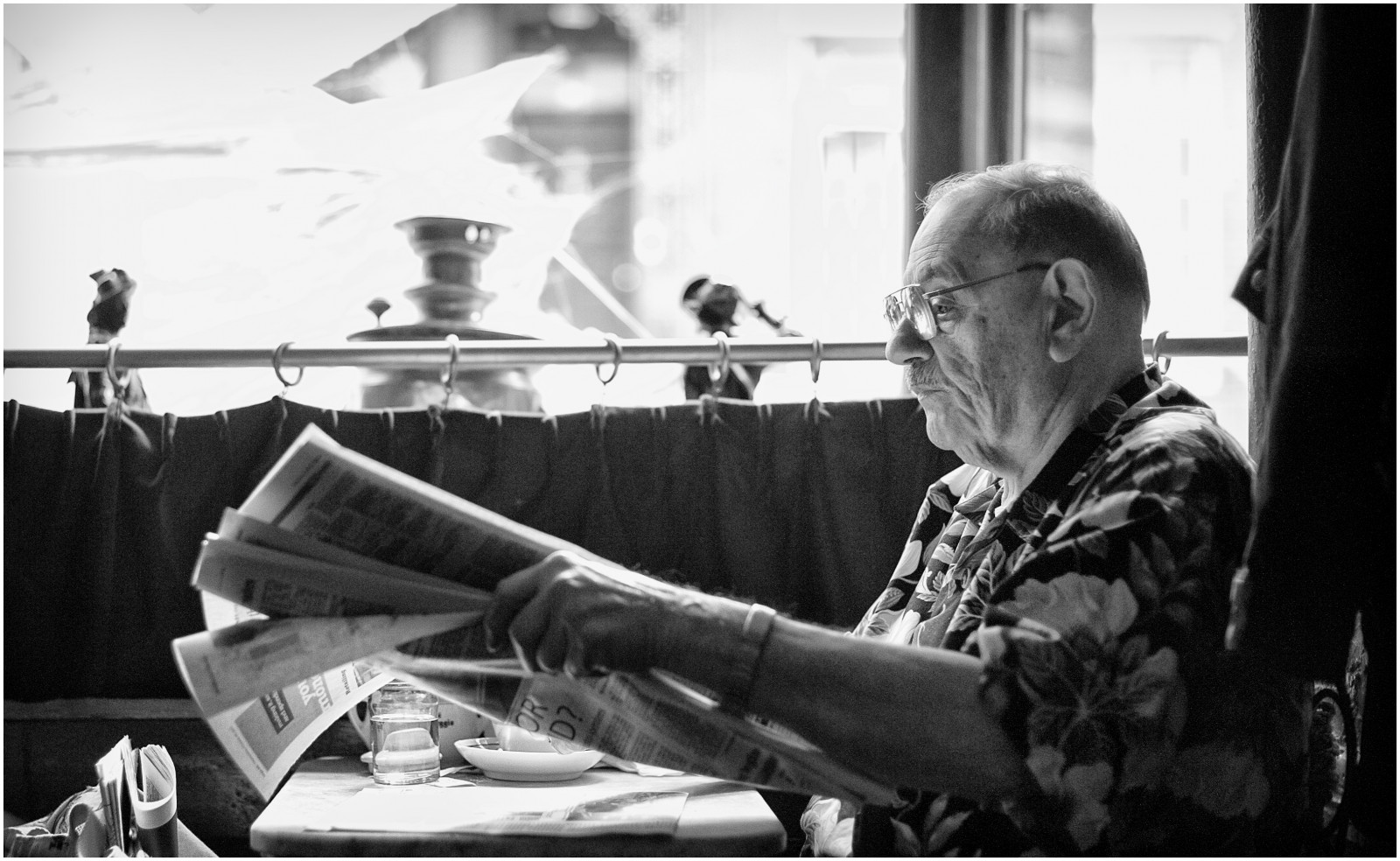 život, ulice, Nový, York, nyc, portrét, městský, Spojené státy americké, bílý, Černá, kavárna, černobílý, 50mm, restaurace, Nikon, Noir, Pohled, časopis, litovat, blanc, caffe, soutěžit, Reggio, čtenáři, Licari, streetphotographie, D700