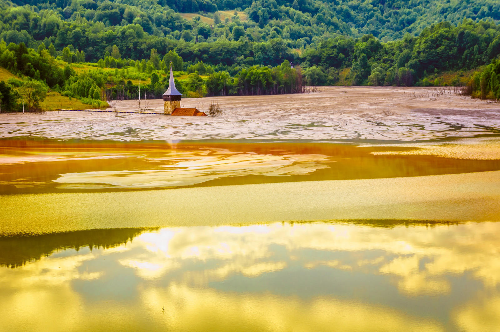 svět, život, světlo, letní, nebe, jezero, kostel, Příroda, voda, barvy, dívej se, les, vinobraní, temný, krajina, Ztracený, den, stíny, vesnice, přírodní, Sony, zkoumání, podrobnosti, země, sen, kultura, Nikdo, natura, mezník, umístění, prozkoumat, směr, národní, údolí, průzkum, Objev, bolestivý, žurnalistika, rozhodnutí, extrem, Ded, diferent, bdělý, nex, vyjadřování, srdcervoucí, stiilife, Cyanura, outstandingromanianphotographers