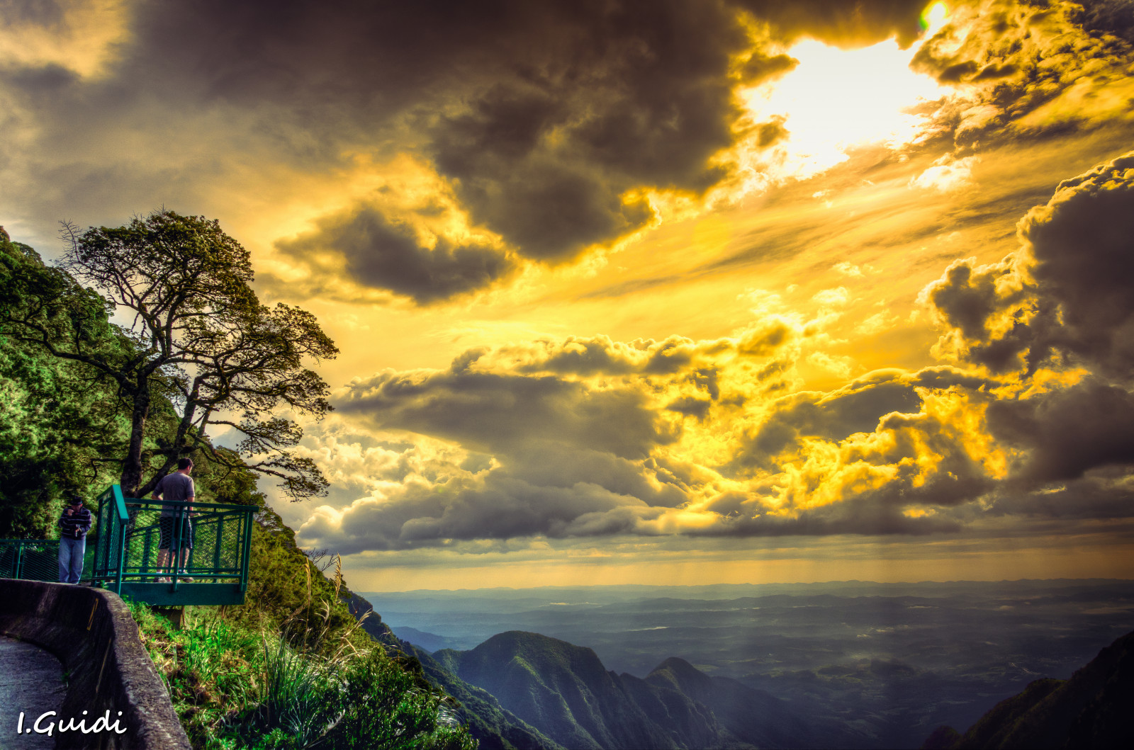 slunečnímu záření, krajina, západ slunce, moře, Příroda, odraz, nebe, mraky, svítání, večer, ráno, pobřeží, slunce, horizont, Nikon, soumrak, slunce, mrak, hora, svítání, D7000, natureza, luz, 18105 mm, Montanhas, nuvens, serra, Amanhecer, Armonia, meteorologický jev