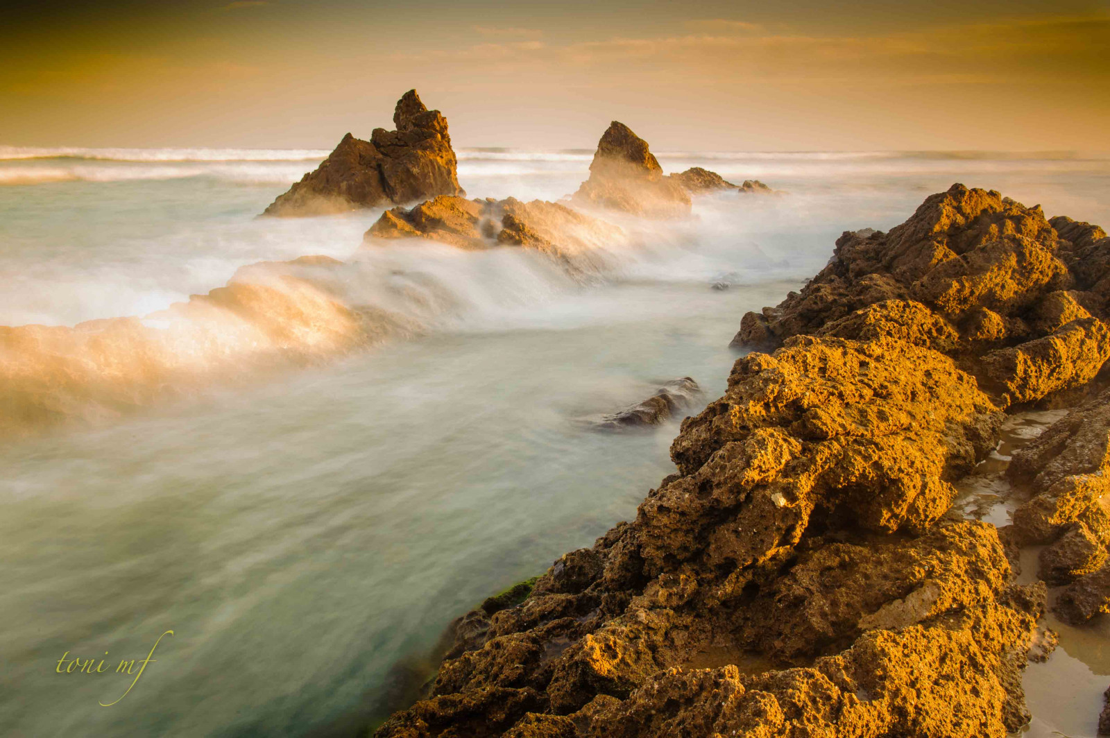 slunečnímu záření, krajina, západ slunce, moře, záliv, voda, Skála, Příroda, pobřeží, písek, odraz, pláž, svítání, ráno, pobřeží, útes, Španělsko, skály, Terén, mrak, hora, oceán, vlna, mar, playa, Amanecer, agua, materiál, costy, Rocas, atmosférický jev, tělo z vody, mořská vlna, sanvicentebarquera