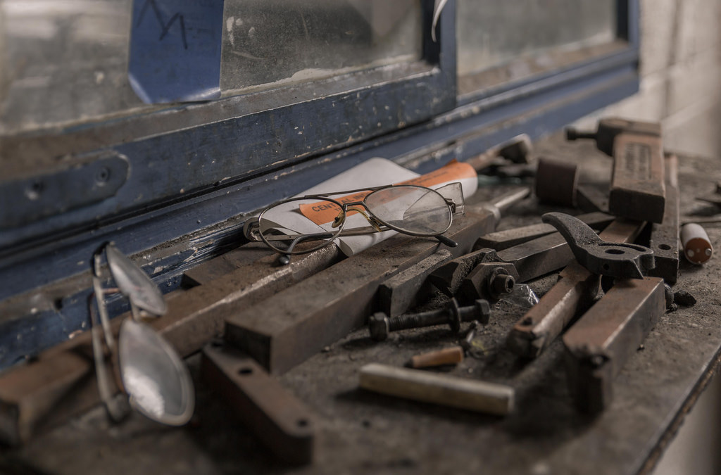 Wallpaper : urban, abandoned, industry, Canon, eos, glasses ...