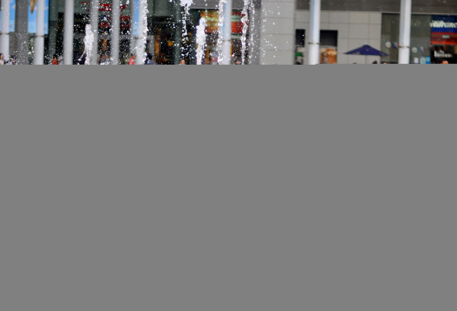 ulice, Čína, voda, hodinky, škola, Radost, mokrý, běh, jednotný, značka, publikum, blaho, kašna, hrát si, sprej, sledování, Veselí, dívka, Pohyb, zábava, streetphotography, upřímný, hongkong, nikond90, Snímek obrazovky, očekávání, překvapení, šokovat, Lantau, nová území, darkb4dawn, henrikbergerj rgensen, henrikj rgensen