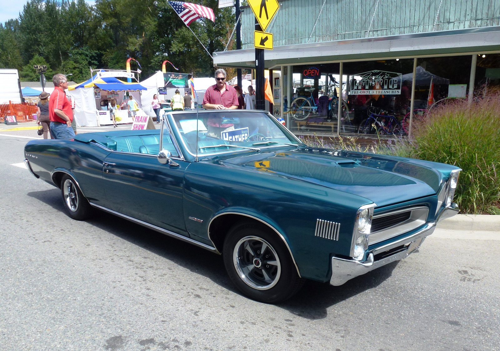 motorové vozidlo, auto, vozidlo, automobilového designu, klasický, klasická auta, automobilový exteriér, Pontiac GTO, závoďák, v plné velikosti vůz, limuzína, kapuce, vlastní auto, hardtop, starožitný auto